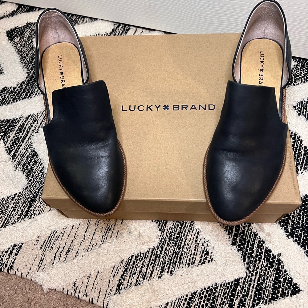 Lucky Brand Gennifa Black Cutout Loafers